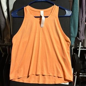 NWT lululemon race length tank top.  Size 4.